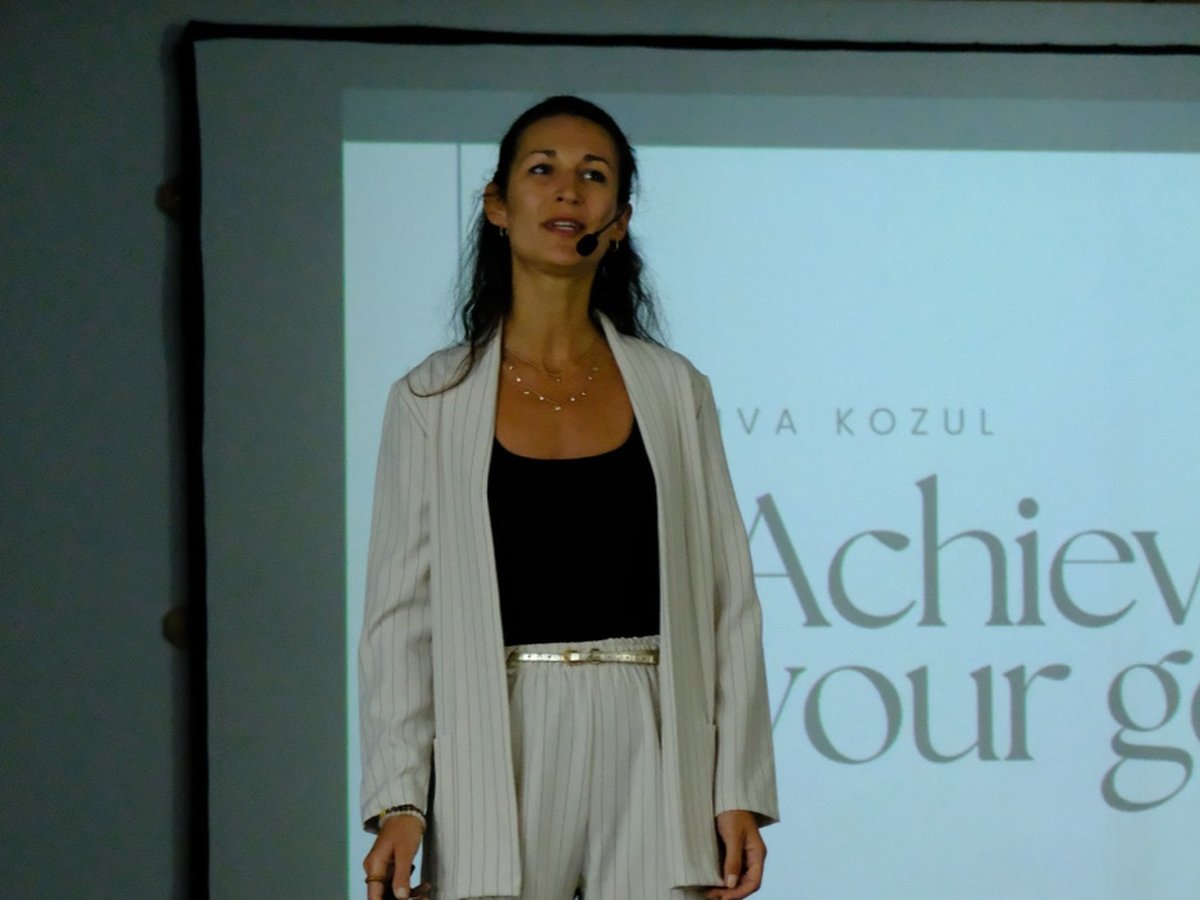 Iva Kozul auf der Bühne 2